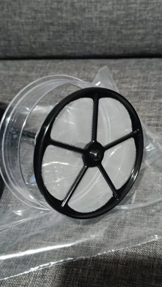 Espumador de Leche Manual 0.5L Negro