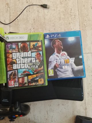 2 Xbox 360 + 2 Mandos + Juegos