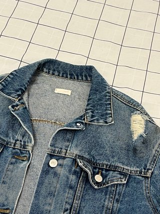 Chaqueta vaquera Okeysi estilo desgastada mujer