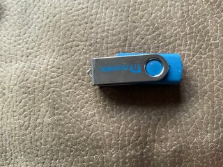 Pendrive USB 32GB Giratorio Azul Novelec