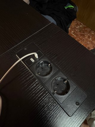 Escritorio negro madera y metal