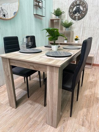 MESA + 4 SILLAS POLIPIEL