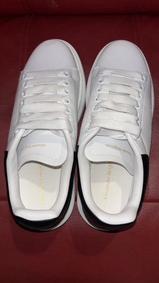Alexander McQueen Zapatillas Blancas y Negras