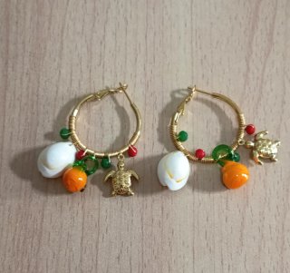 Pendientes aro MONICA conchas tortuga naranja