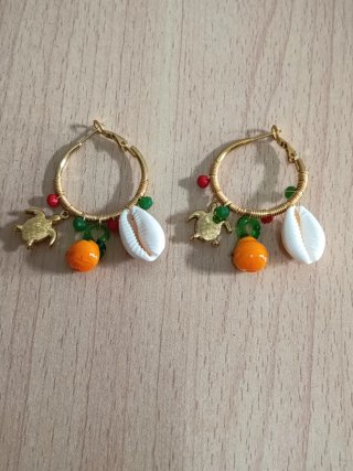 Pendientes aro MONICA conchas tortuga naranja