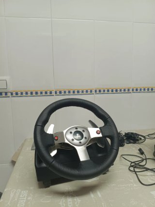 Volante Logitech G25 con Pedales y Palanca