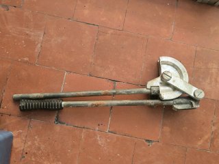 Lote herramientas:2 Llave de Grifa DROP y doblador
