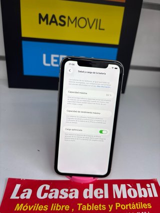 iPhone 11 64GB Casi Nuevo