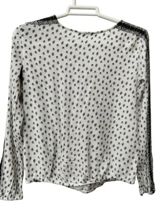 Blusa Bershka Estampada Manga Larga Talla S