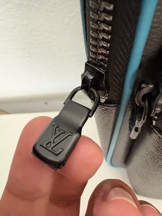 Bandolera Louis Vuitton Negra y Azul