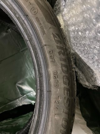 Juego Neumáticos Bridgestone 225/40R18 92V