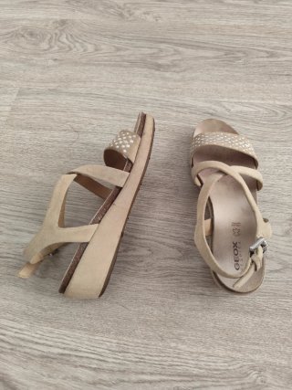 Sandalias Geox Beige Mujer