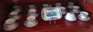 La Cartuja de Sevilla Vajilla Azul y Blanca