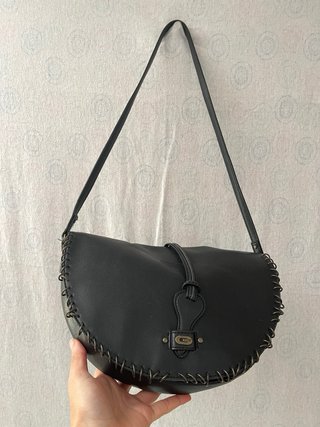 Borsa Guess pelle nera borchie vintage