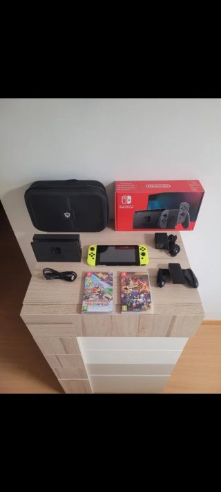 Nintendo Switch con Accesorios, juegos y maletin