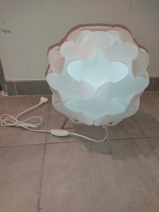 Lámpara de mesa moderna blanca