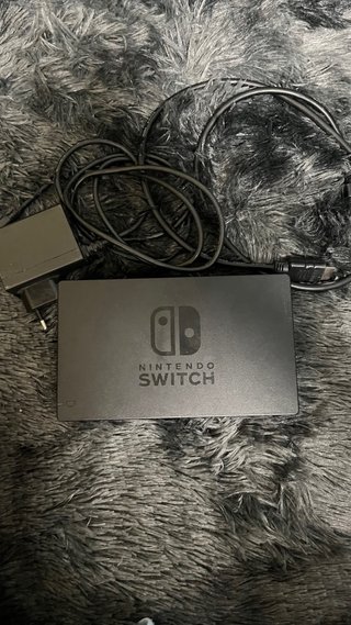 ¡CON JUEGO! Nintendo Switch + Accesorios