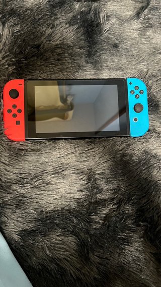 ¡CON JUEGO! Nintendo Switch + Accesorios