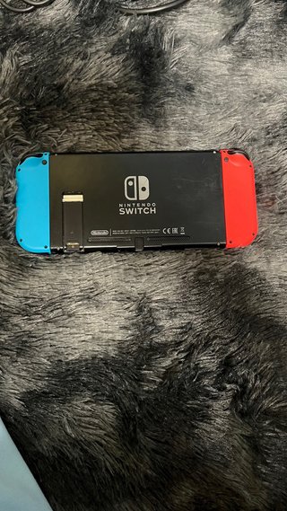 ¡CON JUEGO! Nintendo Switch + Accesorios