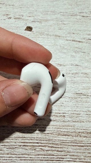 Airpods 4 con cancelación de ruido