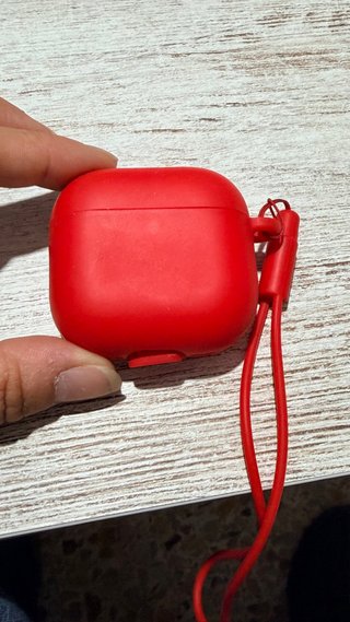 Airpods 4 con cancelación de ruido