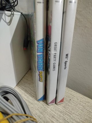 Nintendo Wii Completo con 3 Giochi