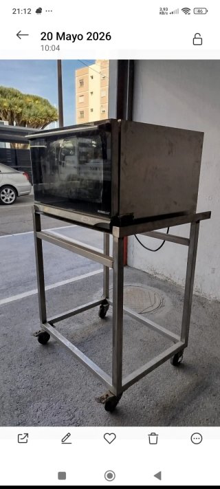 Mesa de acero inoxidable con ruedas