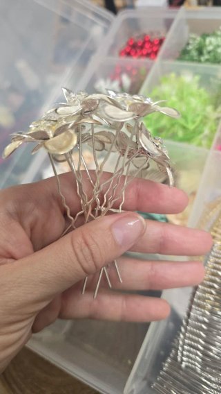 Materiales para manualidades y decoraciones