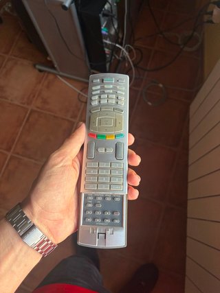 Televisión LG 32LC2DB