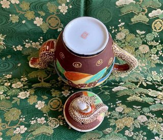 Tetera y 2 tazas de porcelana Satsuma