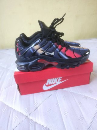 Zapatillas Nike Air Max Plus Talla 42 nueva