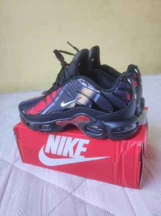 Zapatillas Nike Air Max Plus Talla 42 nueva