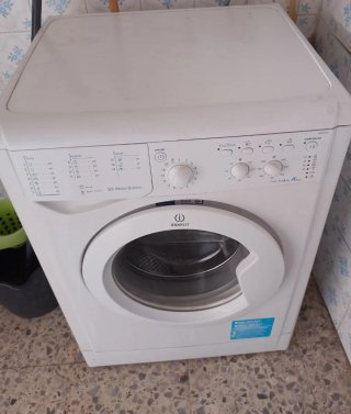 Lavadora Indesit como nueva