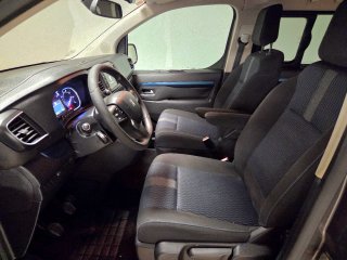Peugeot Traveller 2017