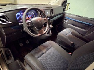 Peugeot Traveller 2017