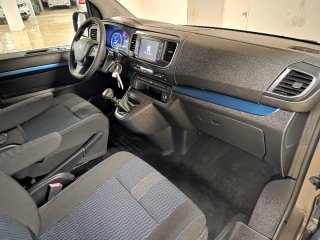 Peugeot Traveller 2017