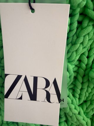 Chaleco Zara verde talla M