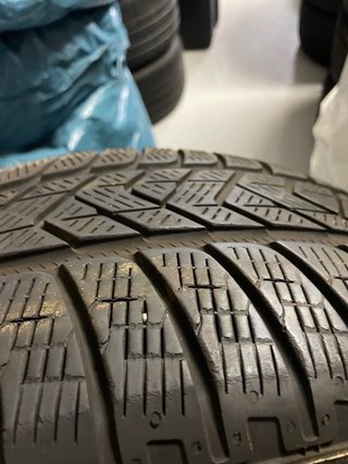 2 Neumáticos Pirelli Scorpion Winter