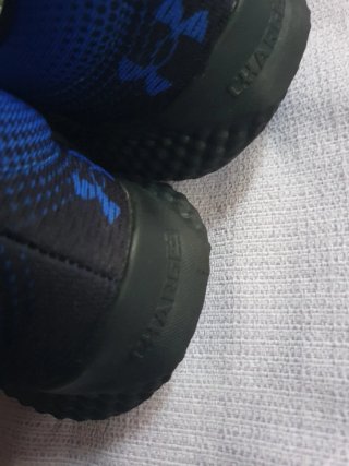 Zapatillas Under Armour Azules y Negras