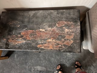 Baúl chino antiguo con patas
