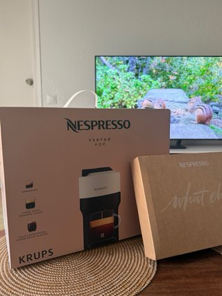 Nespresso Vertuo Pop Krups con 12 capsulas