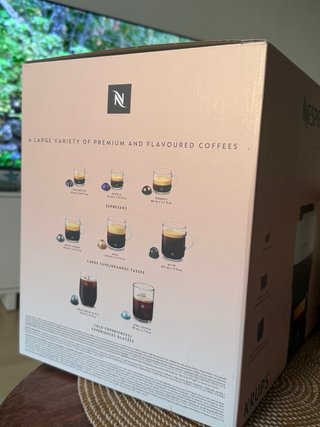 Nespresso Vertuo Pop Krups con 12 capsulas