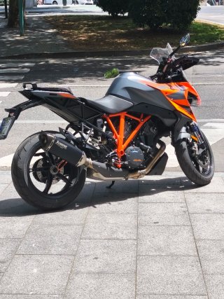 KTM 1290 Super Duke GT Gris/Naranja