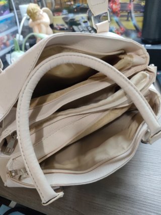 Bolso Beige de Piel Sintética