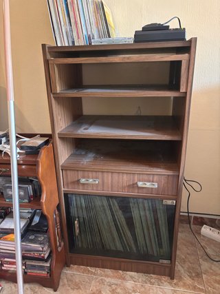 Mueble comedor madera y cristal
