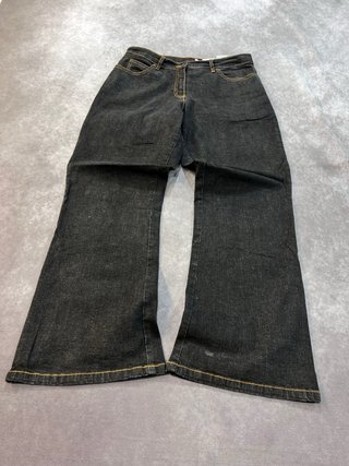 Pantalones vaqueros acampanados negros