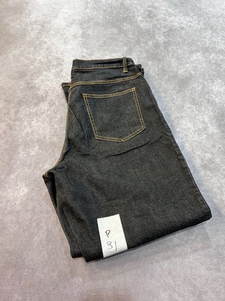 Pantalones vaqueros acampanados negros