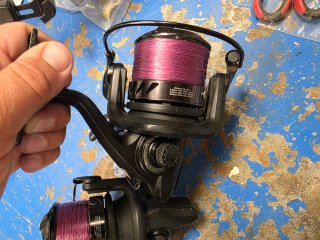 Carretes de pesca Daiwa black widow 25a (3 unidade