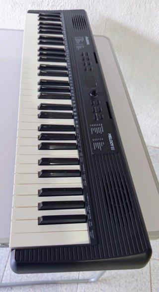 Teclado Alesis Melody 61