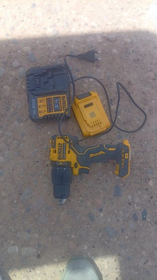 Taladro DeWalt 18V Brushless + Cargador